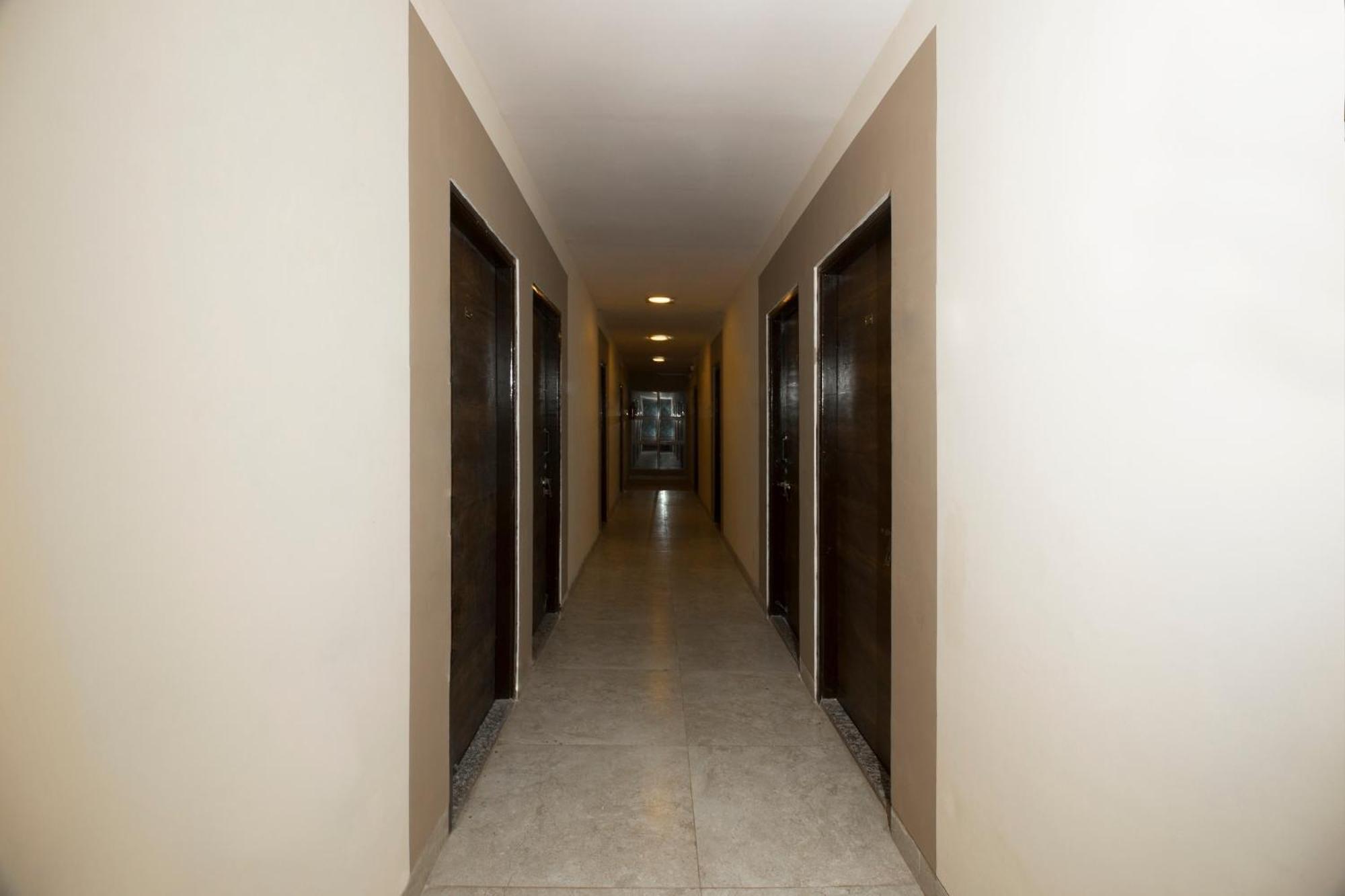 Hotel O The Star Hotel Panvel Eksteriør bilde