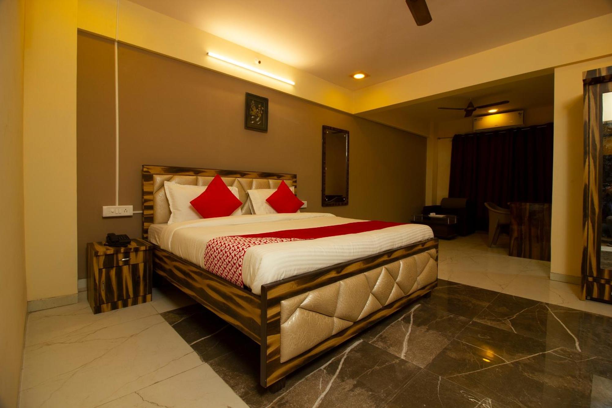 Hotel O The Star Hotel Panvel Eksteriør bilde